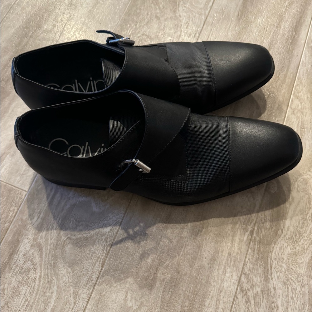 Calvin Klein Black Leather Oxfords with Glossy Finish - Picture 3 of 8